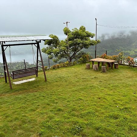 Paramount 3 Ac Bedrooms Hall Garden With Lake View Panchgani Bagian luar foto