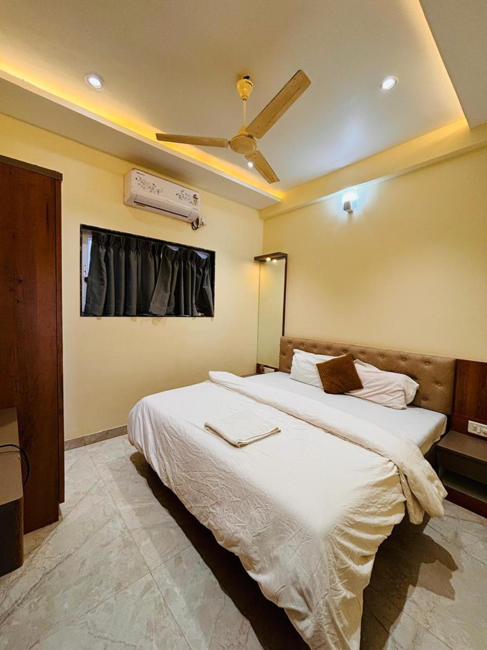 Paramount 3 Ac Bedrooms Hall Garden With Lake View Panchgani Bagian luar foto