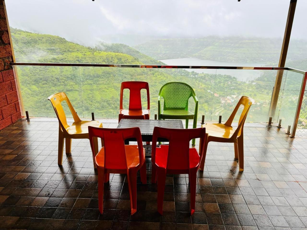 Paramount 3 Ac Bedrooms Hall Garden With Lake View Panchgani Bagian luar foto