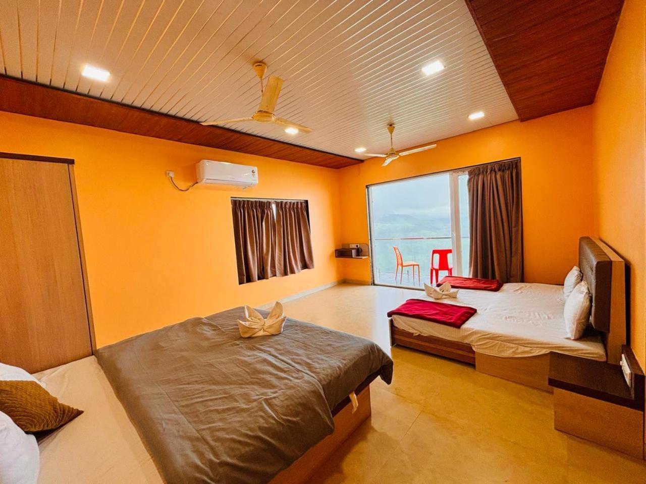 Paramount 3 Ac Bedrooms Hall Garden With Lake View Panchgani Bagian luar foto