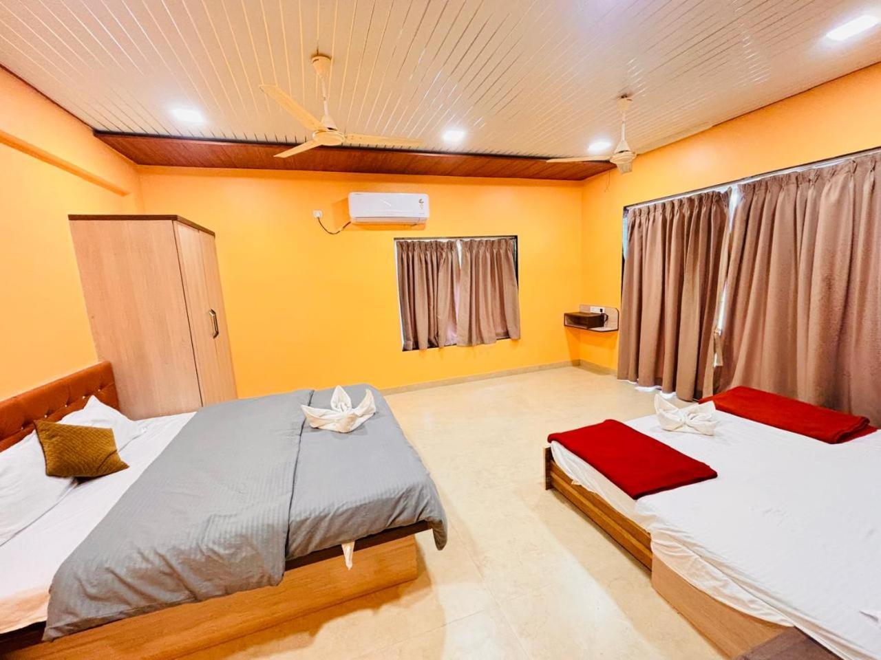 Paramount 3 Ac Bedrooms Hall Garden With Lake View Panchgani Bagian luar foto